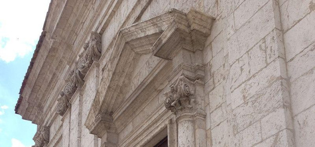 Spoleto Edificio Di Culto Viaggiart