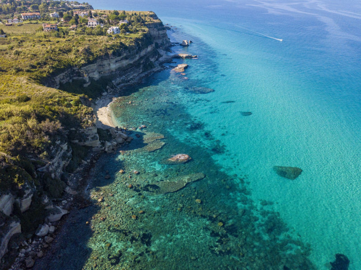 La Calabria è Un Viaggio In Macchina Lunghissimo