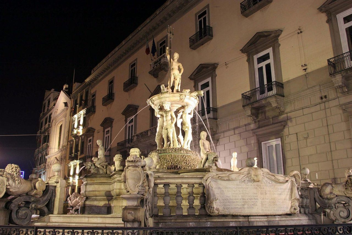 Fontana Del Nettuno ViaggiArt