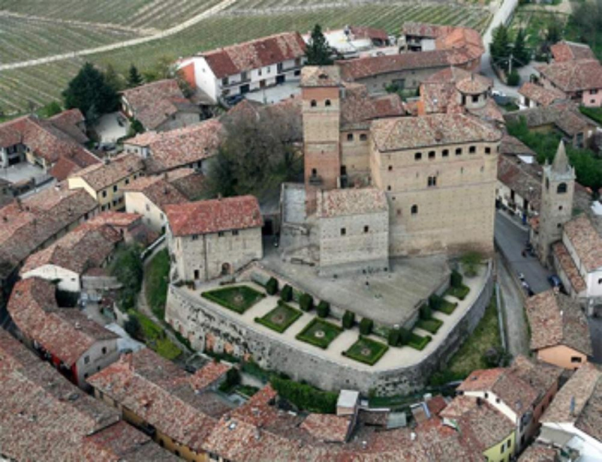 Serralunga d'Alba: cosa vedere e cosa fare | ViaggiArt