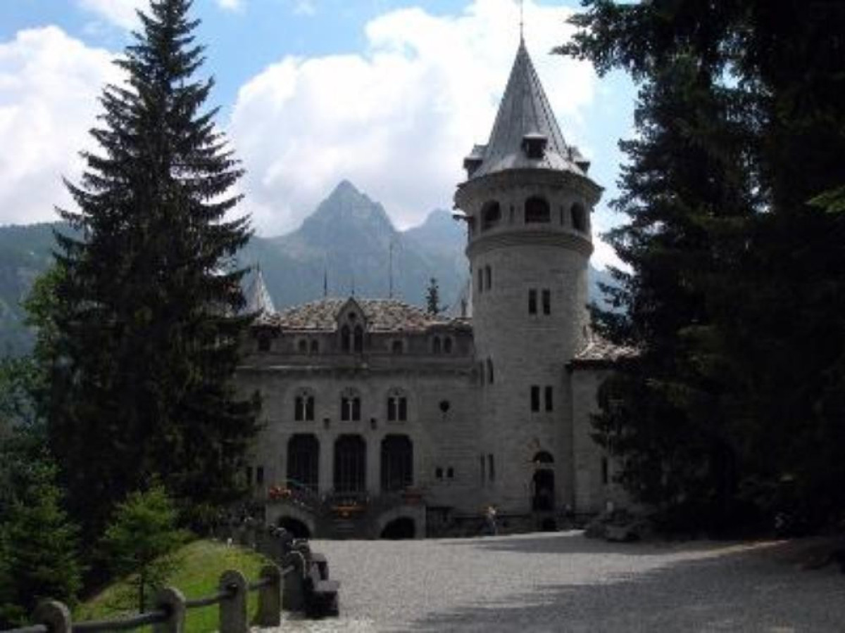 Castel Savoia (Gressoney-Saint-Jean) | ViaggiArt