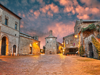BY ermess/Shutterstock