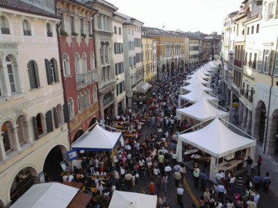Via Mercatovecchio