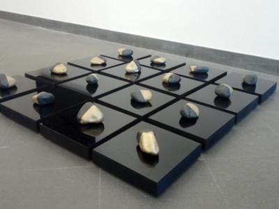 Mimma Russo, Senza titolo (sassi), 2018
