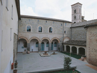 Museo regionale della Ceramica. Esterno ; jpg; 768 pixels; 768 pixels
