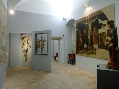 Pinacoteca civica. Sala espositiva. Fedeli, Marcello; jpg; 2126 pixels; 1417 pixels