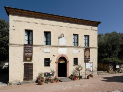 Museo del Merletto. Esterno. ; jpg; 2126 pixels; 1417 pixels