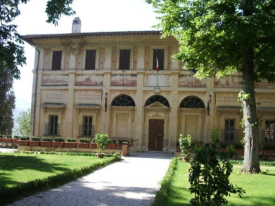 Villa Fabri. Facciata principale. Parco Tecnologico 3A-Progetto Ville e Giardini Regione Umbria; jpg; 768 pixels; 576 pixels