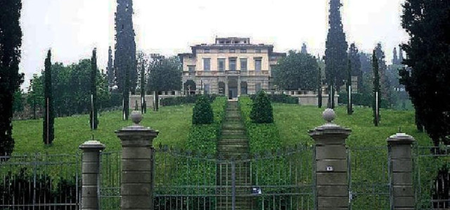 Collezione di ceramiche artistiche sassolesi. Mostra permanente