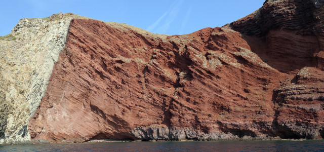 Capraia: reportage da un’isola (ancora) incontaminata