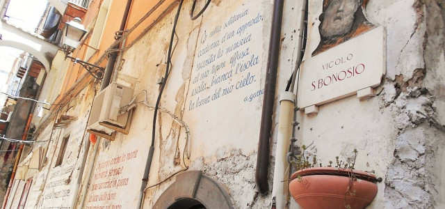 Street art e poesia, Salerno e i muri parlanti di Alfonso Gatto