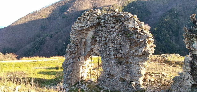 Ruderi dell'Abbazia di Sant'Angelo in Frigillo