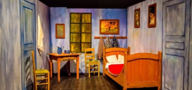 Van Gogh Experience a Napoli: immergersi in un capolavoro!