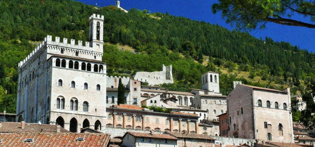 L’Umbria di Don Matteo: cosa vedere a Gubbio, Spoleto e Assisi