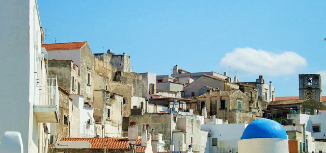Peschici, tra i borghi marinari del Parco Nazionale del Gargano