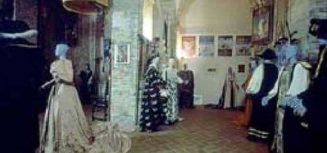 Sala del costume e delle tradizioni popolari