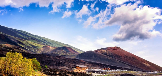 Sul vulcano più alto d’Europa: l’Etna, tra i siti UNESCO siciliani