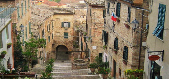 Corinaldo: la Festa delle Streghe nel Paese dei Matti