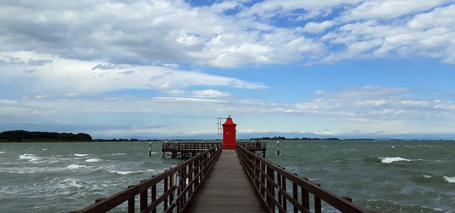Faro Rosso