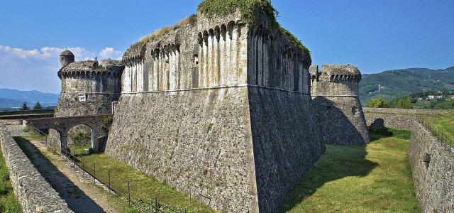 Fortezza di Castruccio Castracani - Castello di Sarzanello