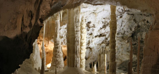 Le Grotte di Frasassi: dove si trovano, orari e prezzi