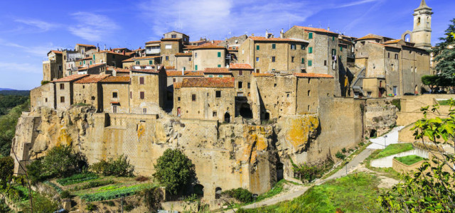 Farnese, il borgo set de il “Pinocchio” di Comencini