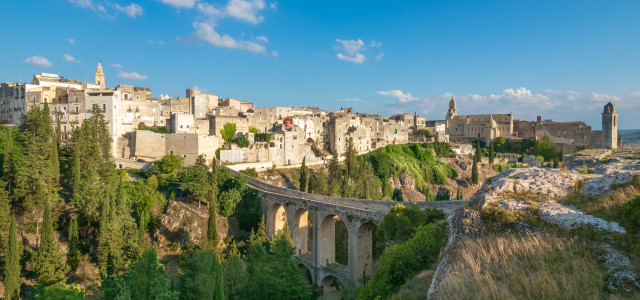 Vacanze a Gravina in Puglia, tra grotte e masserie