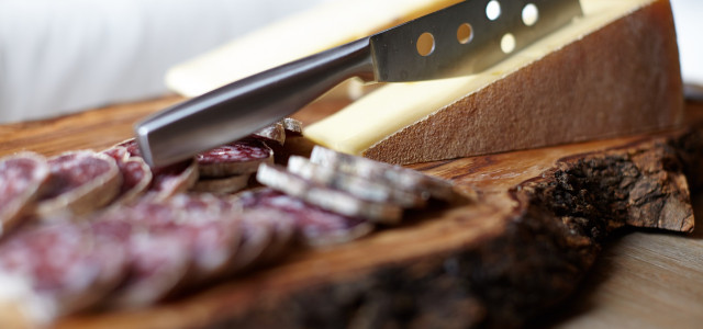 Autumn in Trentino: DOC apples, wines, cheeses and Ciuìga