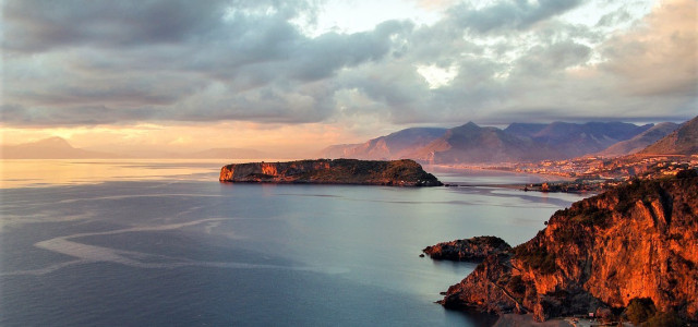 Escursioni Isola di Dino: partenza e prezzi