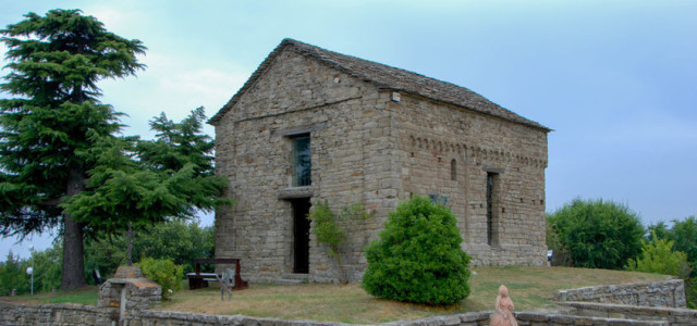 Viaggio a Bergolo, il più piccolo comune delle Langhe