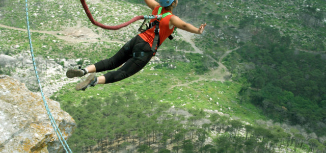 Bungee jumping in Italia: dove farlo e quanto costa