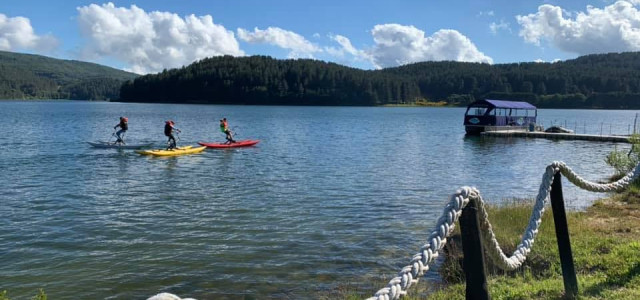 Navigare a Lorica: bike boat sul lago Arvo