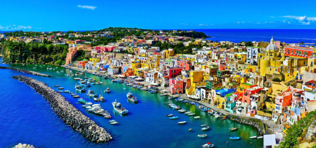 Dove andare in autunno: le città italiane più colorate