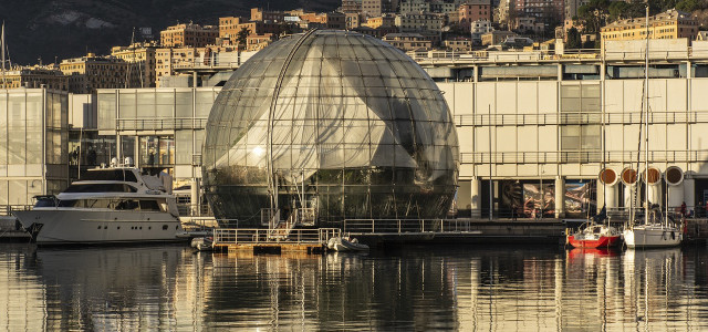 Come arrivare dalla stazione di Genova all'Acquario