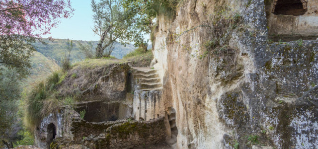 Zungri, la piccola Petra calabrese