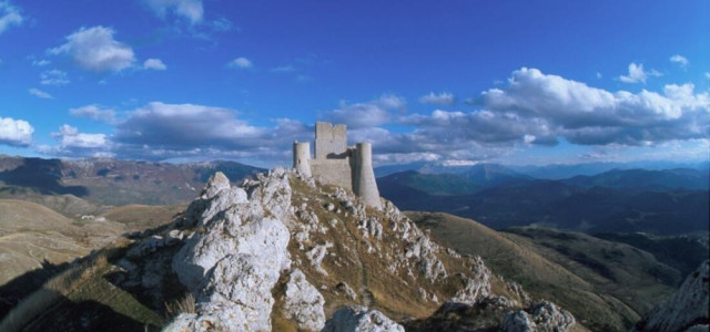 Rocca di Calascio e Chiesa di Santa Maria Della Pietà