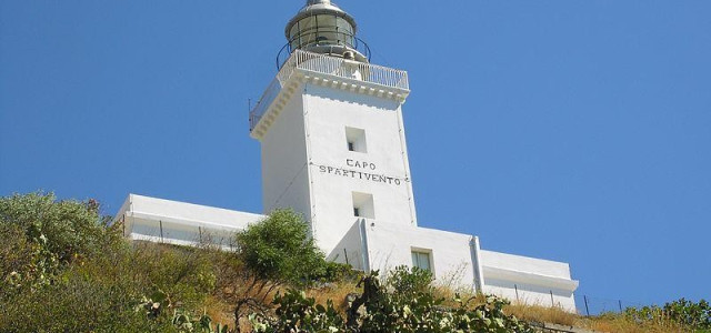 Faro Capo Spartivento