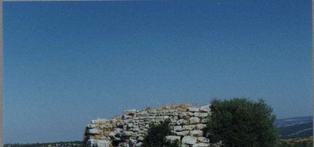 Nuraghe Is Paras