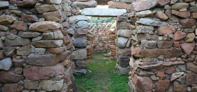 AREA DI S'ARCU 'E IS FORROS