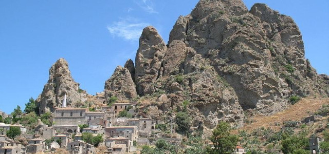 Pentedattilo