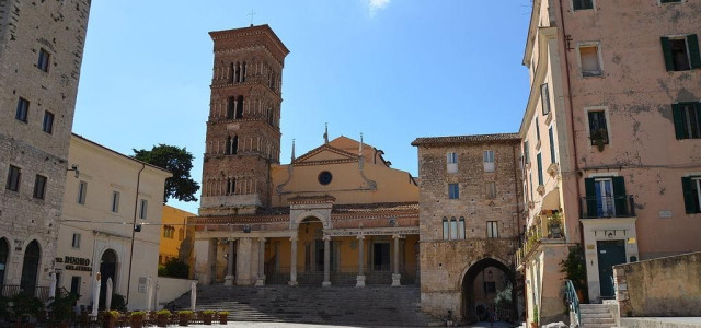 Complesso Monumentale del Foro Emiliano - Piazza Municipio
