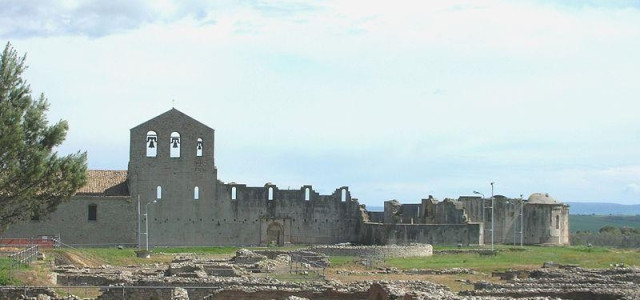 Abbazia della Santissima Trinità (Complesso dell'Incompiuta)