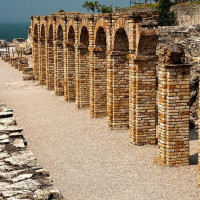 Sirmione, Grotte di Catullo e Museo Archeologico di Sirmione Sirmione, Grotte di Catullo e Museo Archeologico di Sirmione