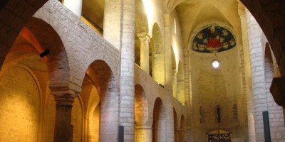 Basilica di Sant'Eufemia. Interno, navata. jpg; 1024 pixels; 768 pixels
