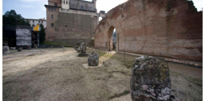 Veduta della Basilica Emilia