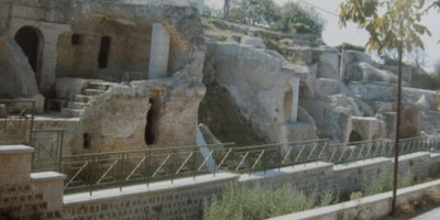 Necropoli di Via Celle, veduta dei mausolei d
