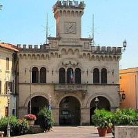 Immagine descrittiva - http://www.aironeinforma.it/gallery/fiuggi_palazzo_comunale--400x300.jpg Immagine descrittiva - http://www.aironeinforma.it/gallery/fiuggi_palazzo_comunale--400x300.jpg