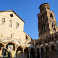 Immagine descrittiva - Di Leandro Neumann Ciuffo - Cattedrale di Salerno, CC BY 2.0, https://commons.wikimedia.org/w/index.php?curid=28377443 Immagine descrittiva - Di Leandro Neumann Ciuffo - Cattedrale di Salerno, CC BY 2.0, https://commons.wikimedia.org/w/index.php?curid=28377443
