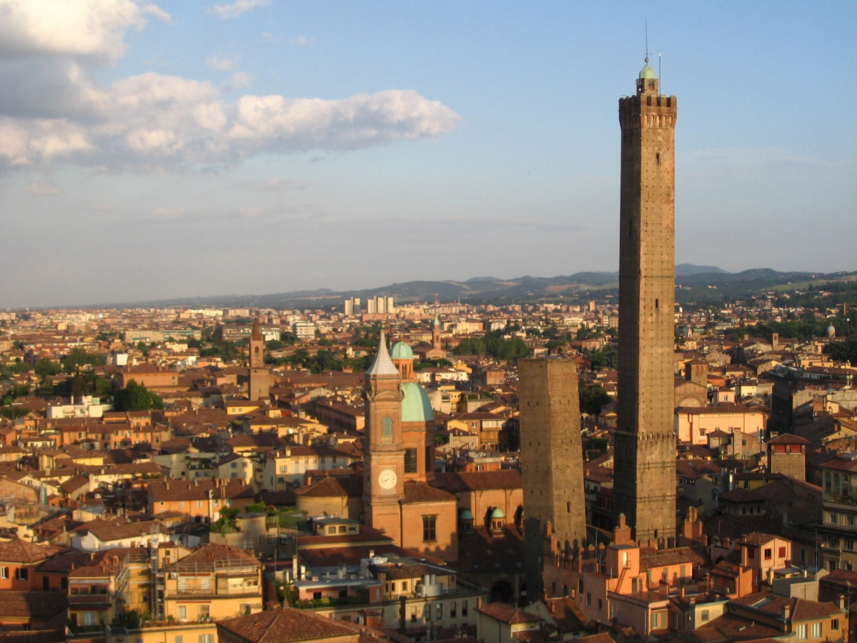 Bologna what to see and what to do ViaggiArt