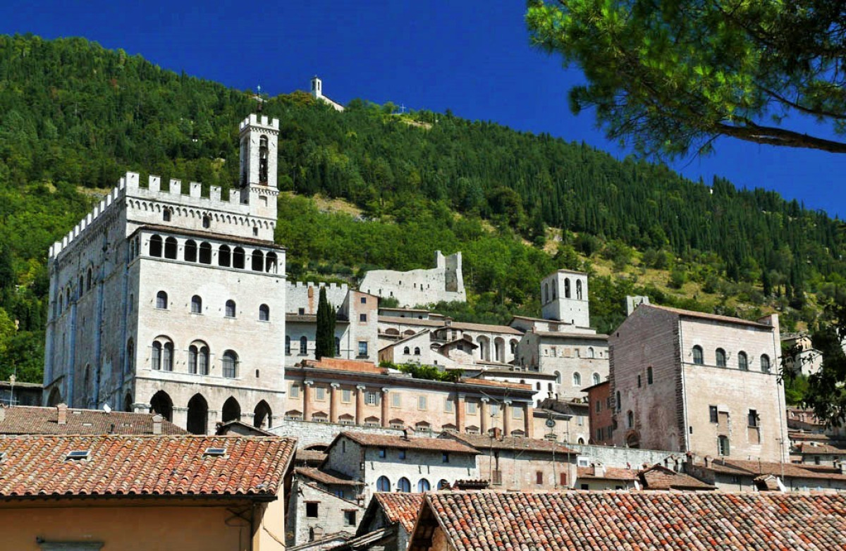 la zona di gubbio e assisi